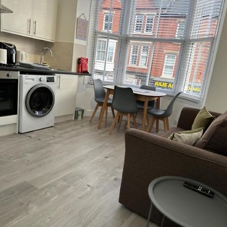 Studio Flat 2A Central Colwyn Bay Bagian luar foto