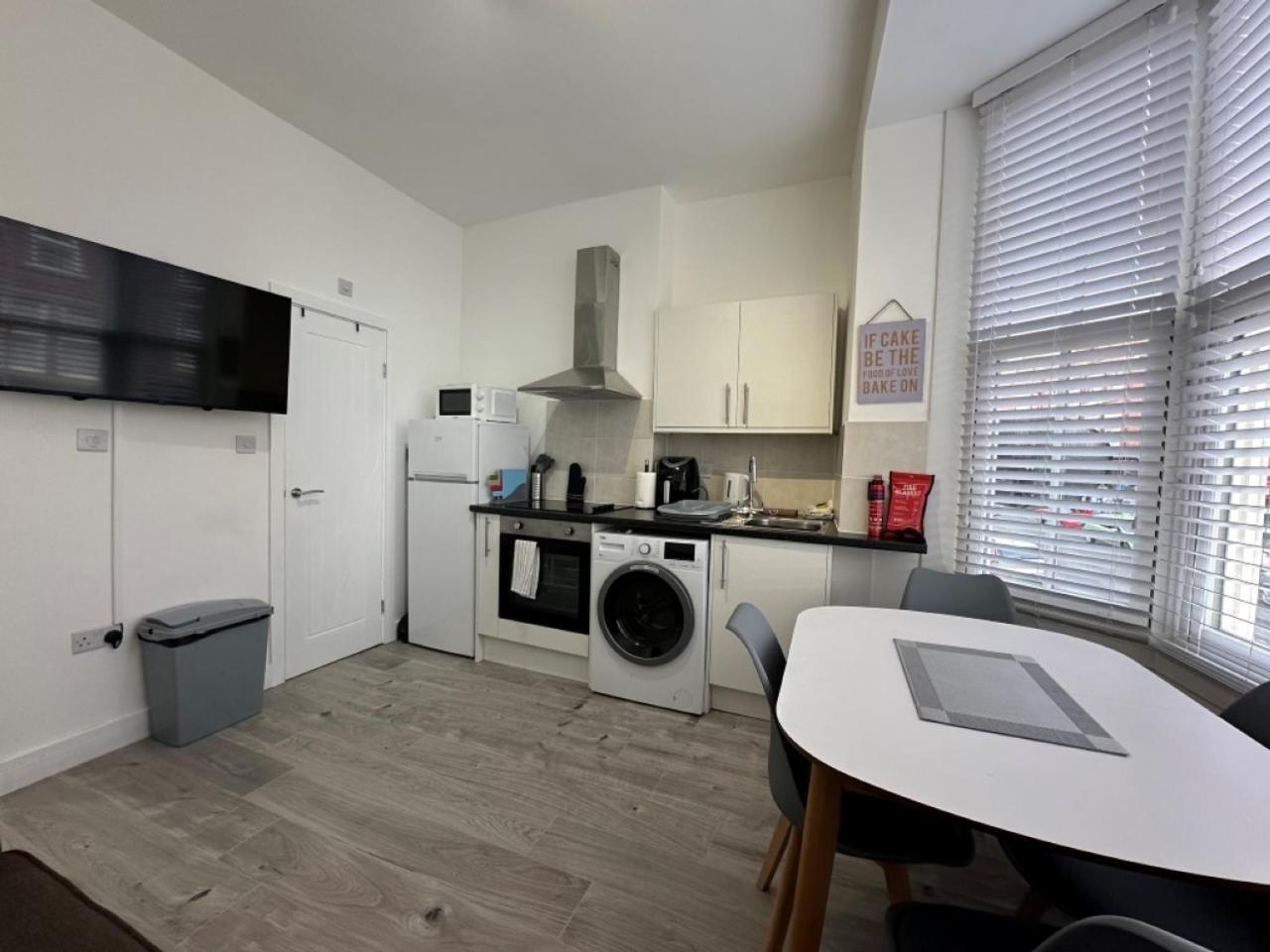 Studio Flat 2A Central Colwyn Bay Bagian luar foto